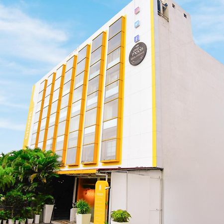 Bloom Hotel - Gachibowli Hyderabad Exterior photo